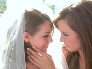 Bride Has Lesbian Foursome with Her Bridesmaids: sex film 50
