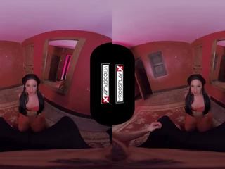 VRCosplayX.com Amirah Adara As Red Jasmine Gives You V-Card POV