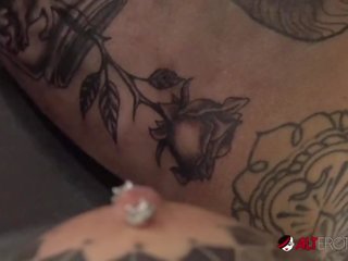 Amber Luke Masturbates While Getting Tattooed
