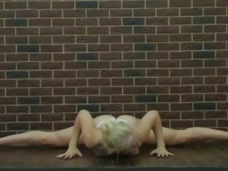 Great Teen cutie Does Gymnastics Naked Dora Tornaszkova