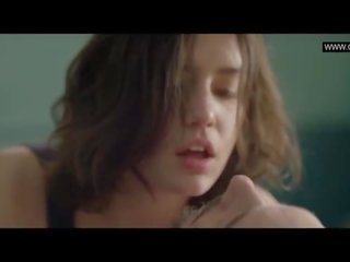 Adele Exarchopoulos - Topless adult video vid Scenes - Eperdument (2016)