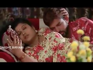 Indian Mallu Aunty sex film bgrade mov with boobs press scene At Bedroom - Wowmoyback